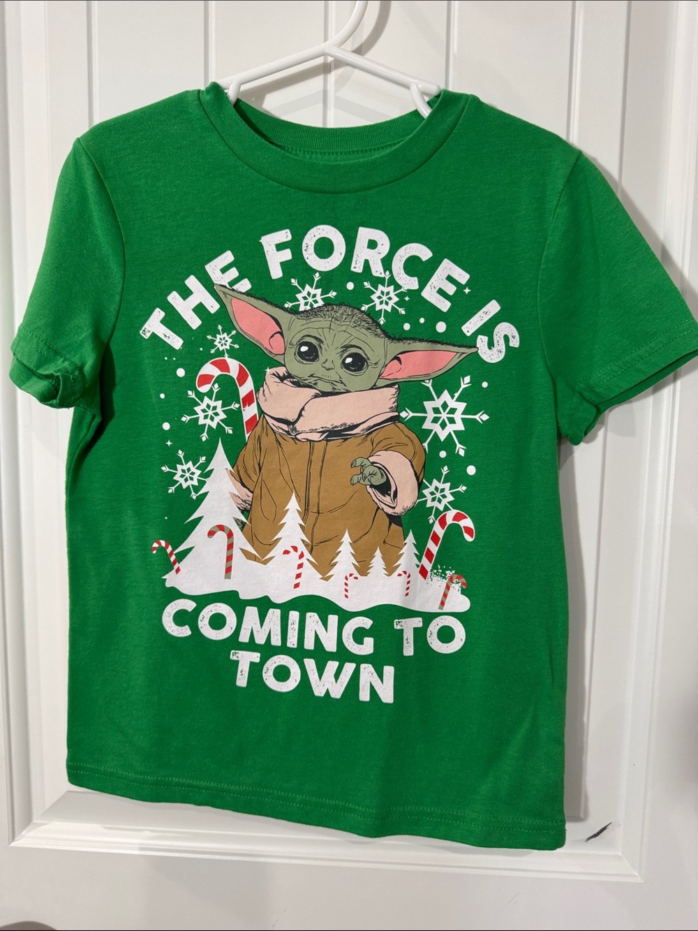 Star Wars Christmas Green "The Force Is Coming to Town" Kids Tee Unisex XS
